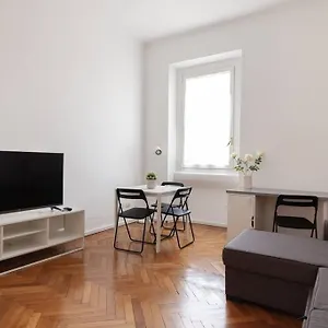 https://youhosty-correggio-55-b.italymilanhotels.net
