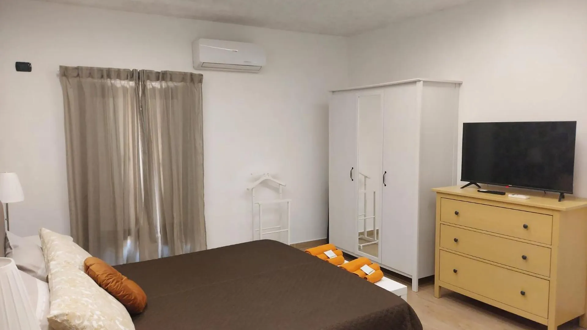 Dn Holiday House CTA 0*, Catania Italien